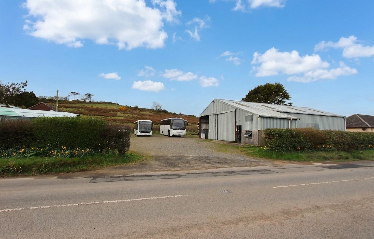 Photograph of McCulloch Coaches, Stoneykirk